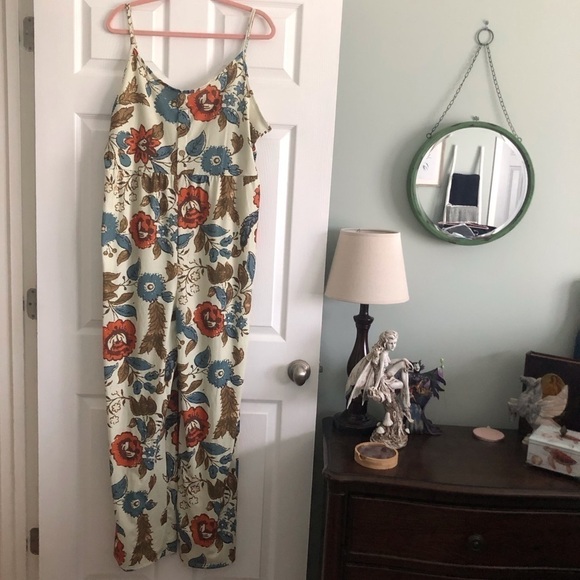Izuria retro floral natural soft overalls with pockets in size 2XL. - Picture 1 of 7